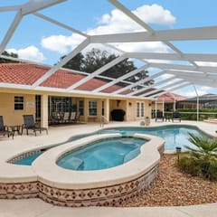 Villa Corthouts: Luxury home close to bike trail!